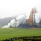 Pri spaľovaní odpadu vznikajú škodliviny, ktoré neunikajú do atmosféry, ale dopadajú späť do blízkosti miesta, kde sa spaľuje, späť na dom, na záhradu, na úrodu...